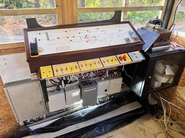 pinewoodsignalbox pinewoodsignalbox